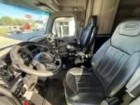 2022 Peterbilt 579