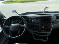 2022 Peterbilt 579