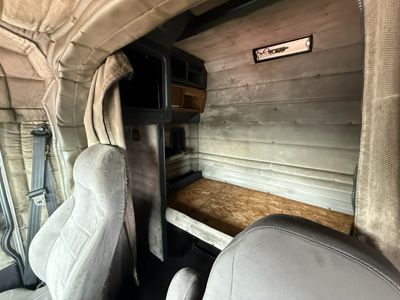 2000 Peterbilt 379