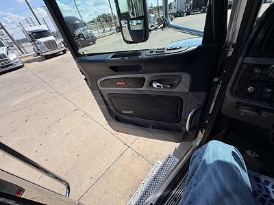 2024 Peterbilt 389X