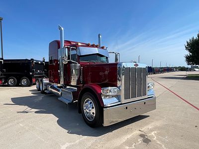 2022 Peterbilt 389