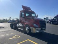2021 Freightliner CASCADIA 126