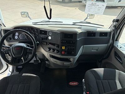 2021 Peterbilt 579