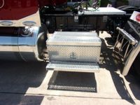 2023 Peterbilt 389