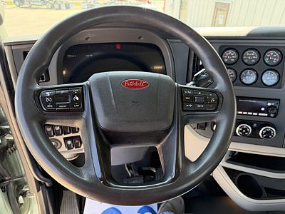 2023 Peterbilt 567