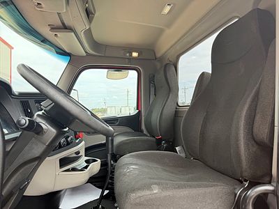 2022 Peterbilt 567