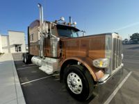 2019 Peterbilt 389