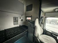 2020 Volvo VNL64T760