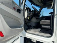 2022 Peterbilt 567