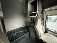 2017 Volvo VNL64T670