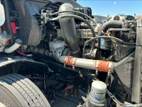 2021 Freightliner CASCADIA 126