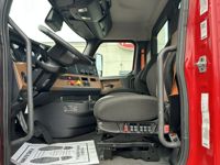2021 Freightliner CASCADIA 126