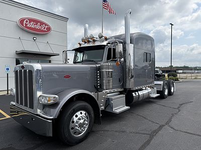 2021 Peterbilt 389