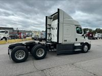 2022 Freightliner CASCADIA 116