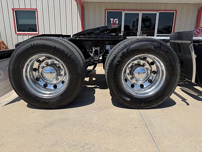 2023 Peterbilt 579