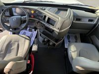 2020 Volvo VNL64T760