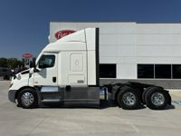 2022 Freightliner CASCADIA 116