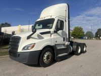 2021 Freightliner CASCADIA 126