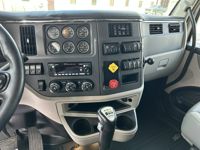 2022 Peterbilt 567