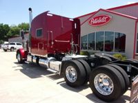 2023 Peterbilt 389