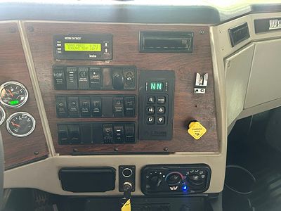 2017 Western Star 4700