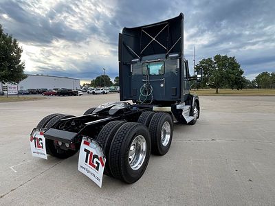 2023 Kenworth T680