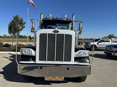 2022 Peterbilt 389