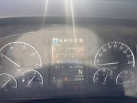 2021 Freightliner CASCADIA 126