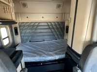 2022 Freightliner Coronado 122 SD