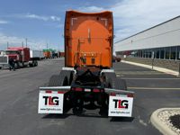 2023 Peterbilt 579