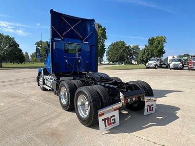 2023 Kenworth T680