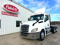 2021 Freightliner CASCADIA 126
