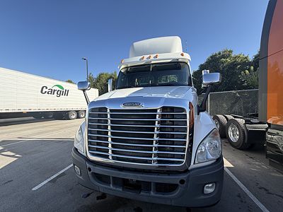 2012 Freightliner CASCADIA 113