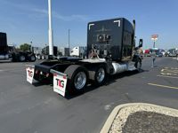 2015 Peterbilt 579-117