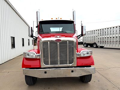 2020 Peterbilt 567