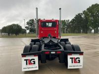2020 Peterbilt 389