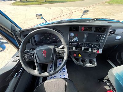 2023 Kenworth T680