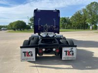 2023 Peterbilt 389