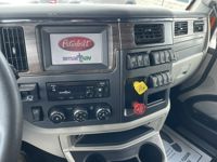2022 Peterbilt 579