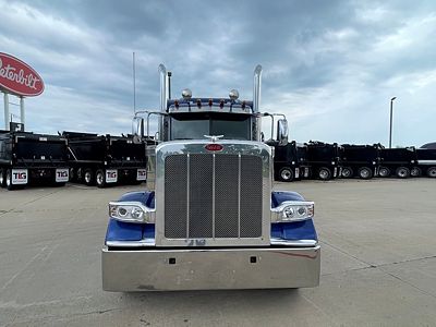 2024 Peterbilt 389
