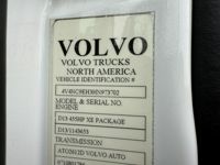 2017 Volvo VNL64T670