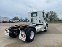 2020 Peterbilt 567