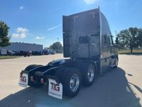 2023 Freightliner CASCADIA 126