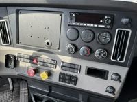 2023 Freightliner CASCADIA 126