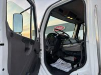 2017 Freightliner M2 106 MEDIUM DUTY