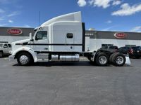 2022 Peterbilt 567