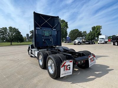 2023 Kenworth T680