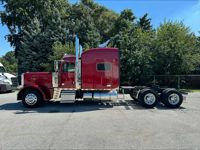 2022 Peterbilt 389