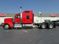 2023 Kenworth W900