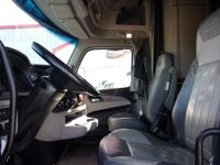 2023 Peterbilt 579